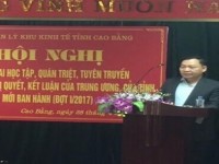 Đồng chí Lê Thành Chung, Bí thư Đảng uỷ phát biểu khai mạc hội nghị