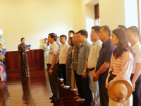 BAN QUẢN LÝ KHU KINH TẾ TỈNH CAO BẰNG TỔ CHỨC   DÂNG HƯƠNG, BÁO CÔNG DÂNG BÁC TẠI BẢO TÀNG HỒ CHÍ MINH  – CHI NHÁNH THÀNH PHỐ HỒ CHÍ MINH  VÀ THAM QUAN MỘT SỐ  “ĐỊA CHỈ ĐỎ”