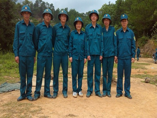 Tiểu đội tự vệ cơ quan Ban Quản lý Khu kinh tế tỉnh Cao Bằng